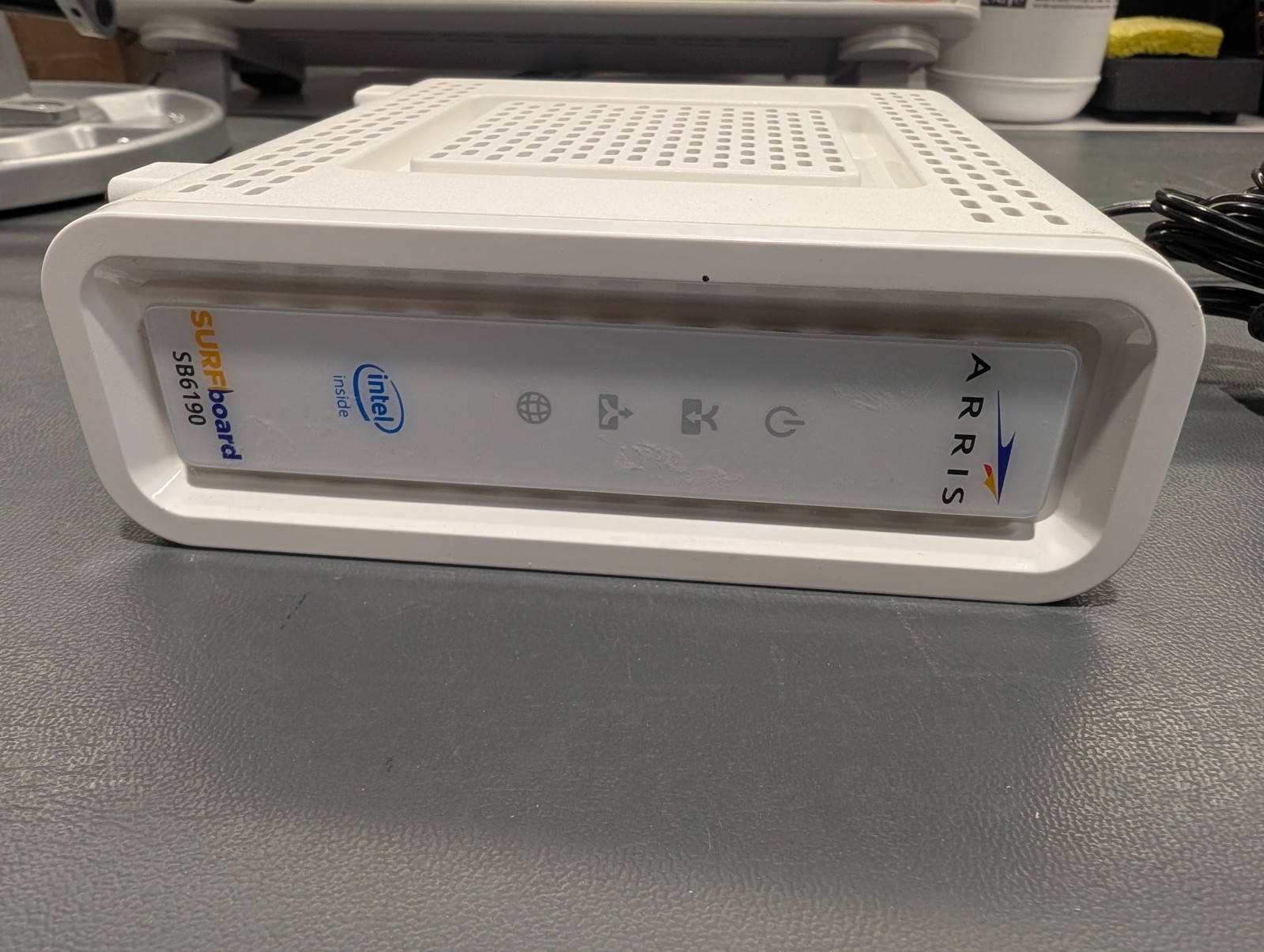 ARRIS SURFboard SB6190 DOCSIS 3.0 32 x 8 Gigabit Cable Modem