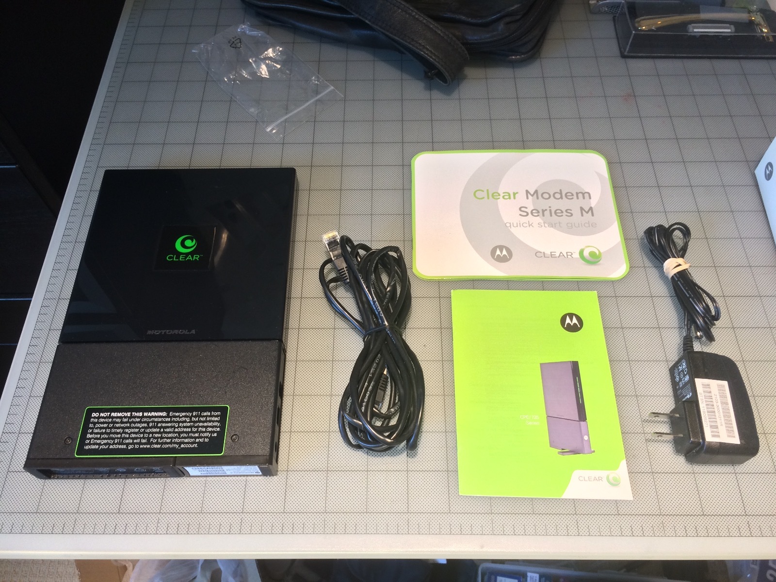 Clear Motorola CPEi 725 Series M WiMAX 4G Modem