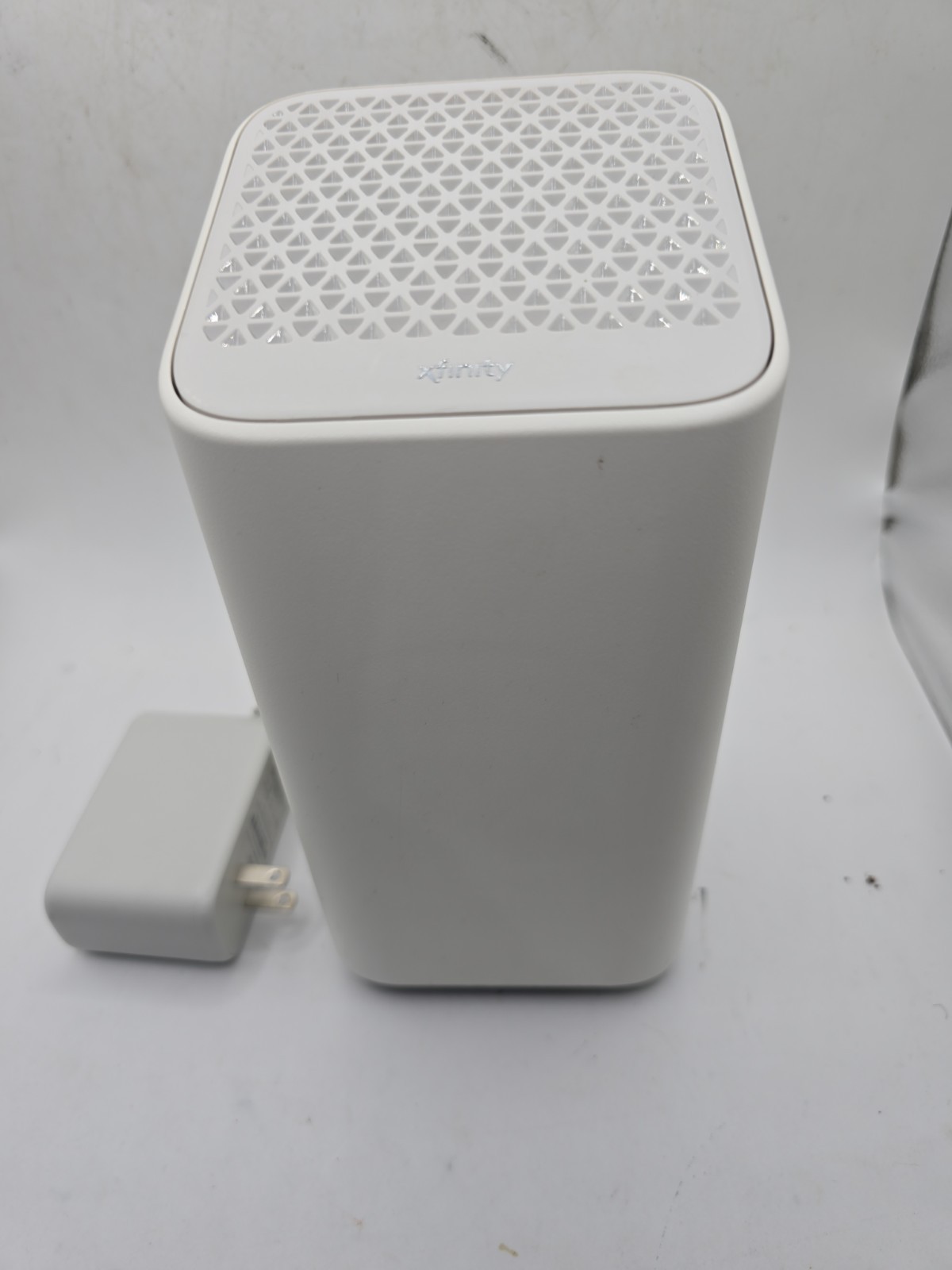 Infinity XB7-T Gigabit Modem WiFi Router With Power Cord