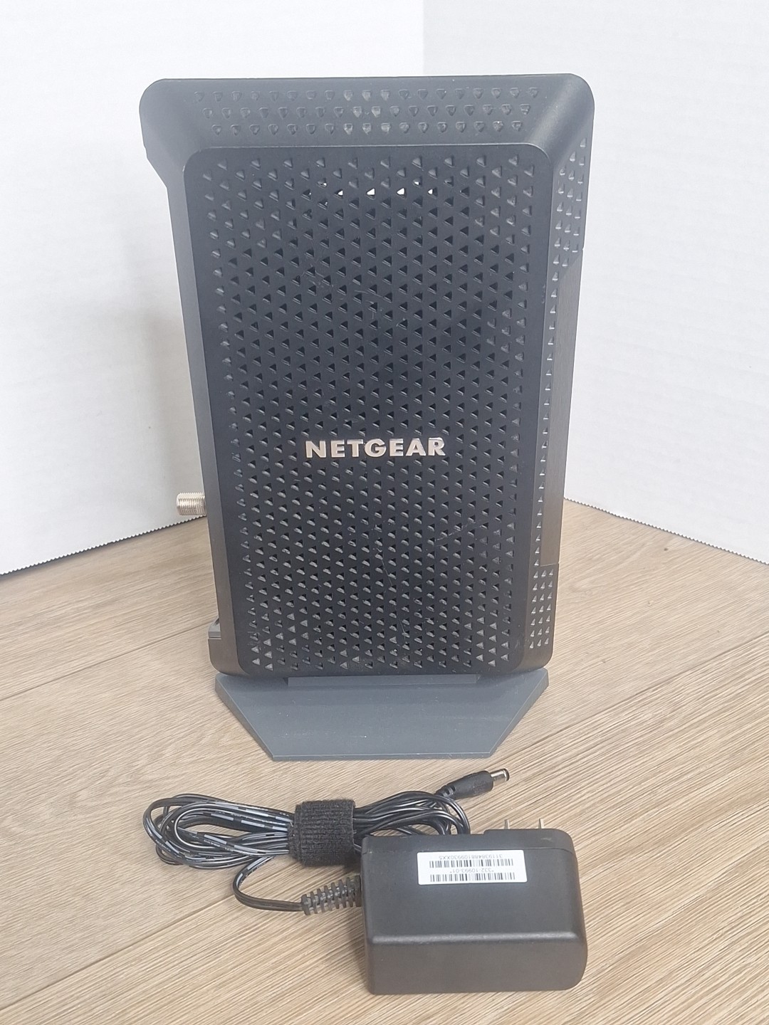 NETGEAR Nighthawk CM1200 DOCSIS 3.1 Cable Modem with OEM Power Cable