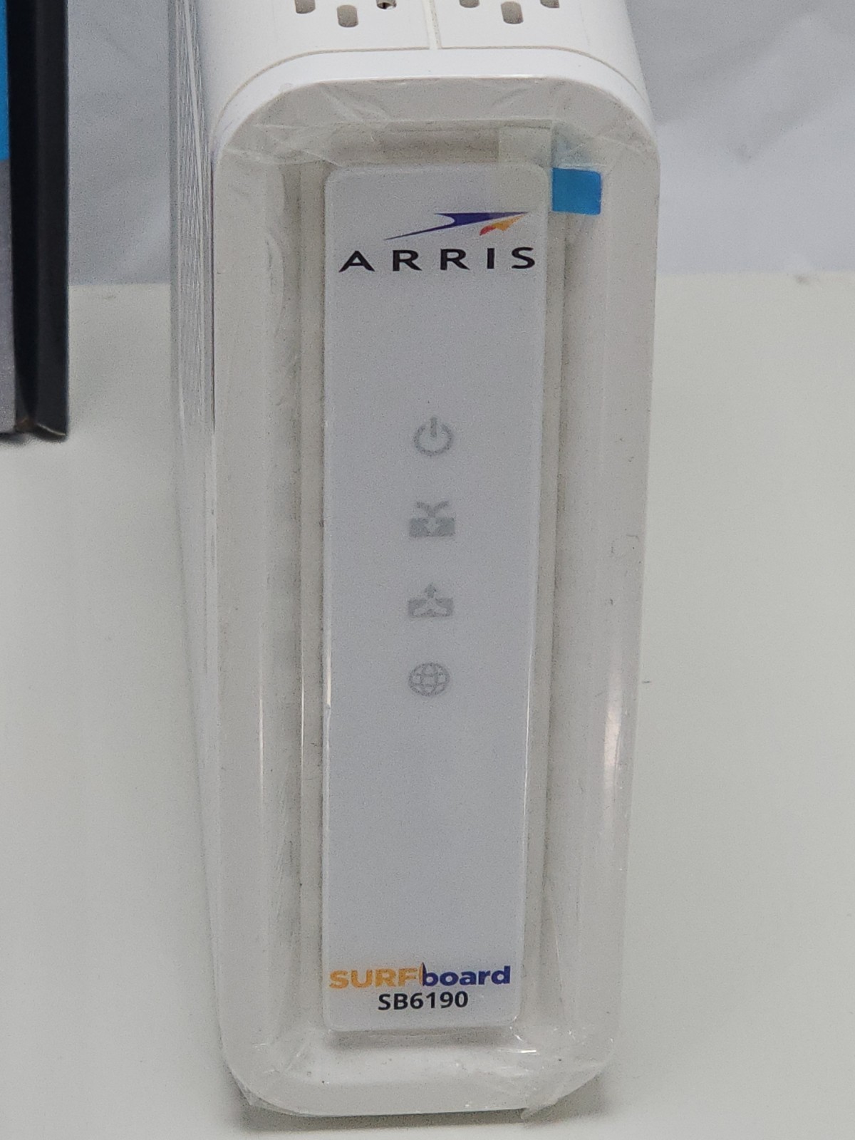 ARRIS Surfboard SB6190 – 32×8 Docsis 3.0 Cable Modem – White