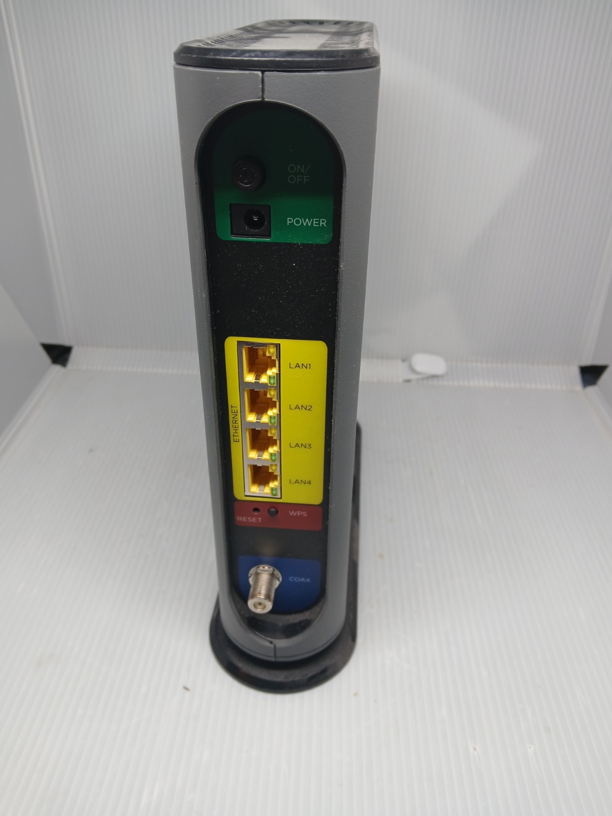 Motorola MG7700 AC1900 Dual-Band DOCSIS 3.0 Cable Modem WiFi Router Tested