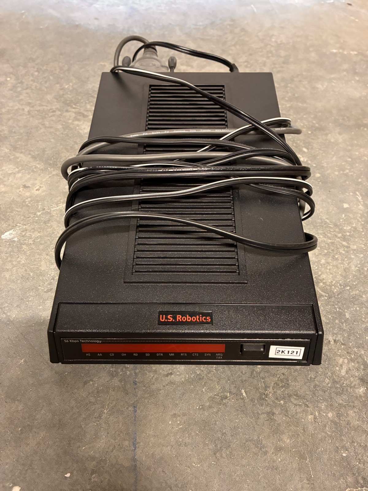 U.S Robotics 3453 56kbps Courier Business Modem With Power adapter Power On
