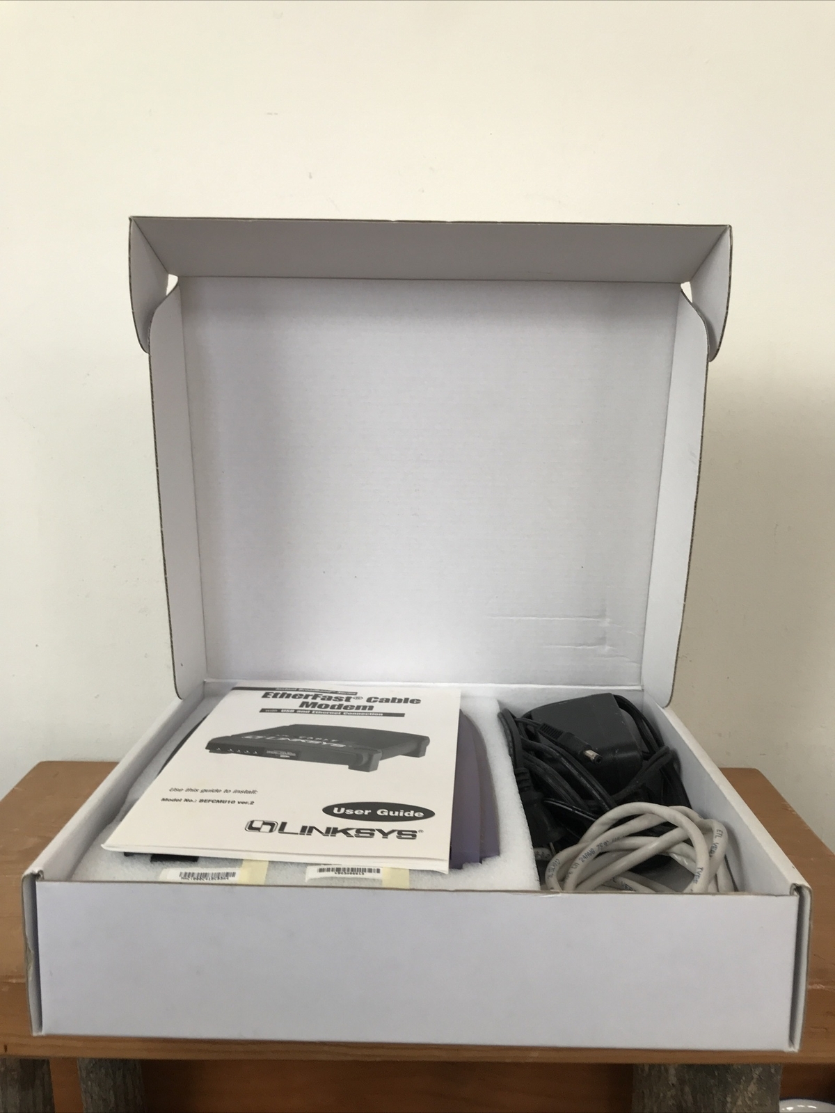 Linksys BEFCMU10 Cable Modem With USB & Ethernet Connections