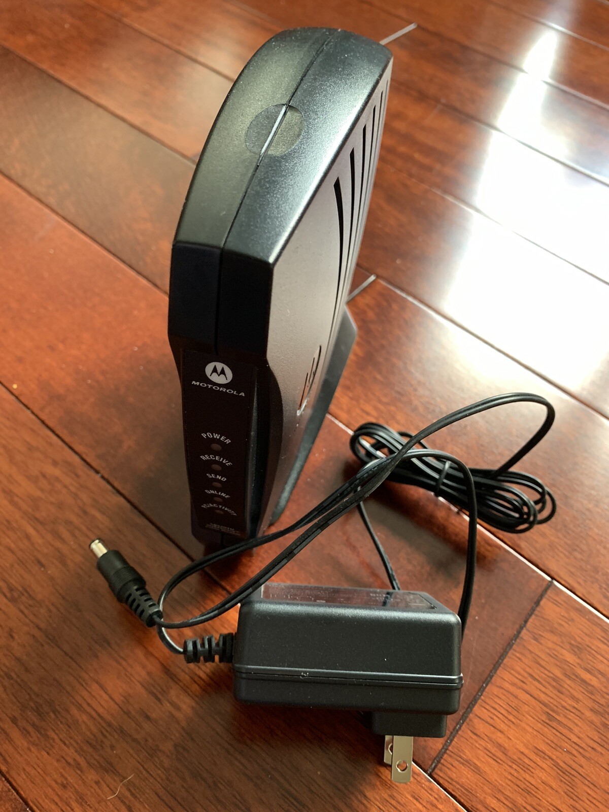 Motorola SURFboard SB5101U (567005-005-00) 38.91 Mbps