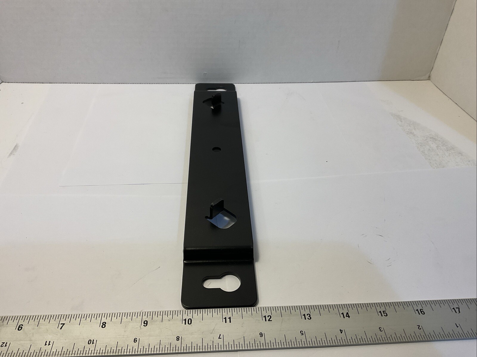 Arris Mounting Bracket 40-10500+ Rev C RMFI 21/20 NC 2000 NodeMounting Bracket