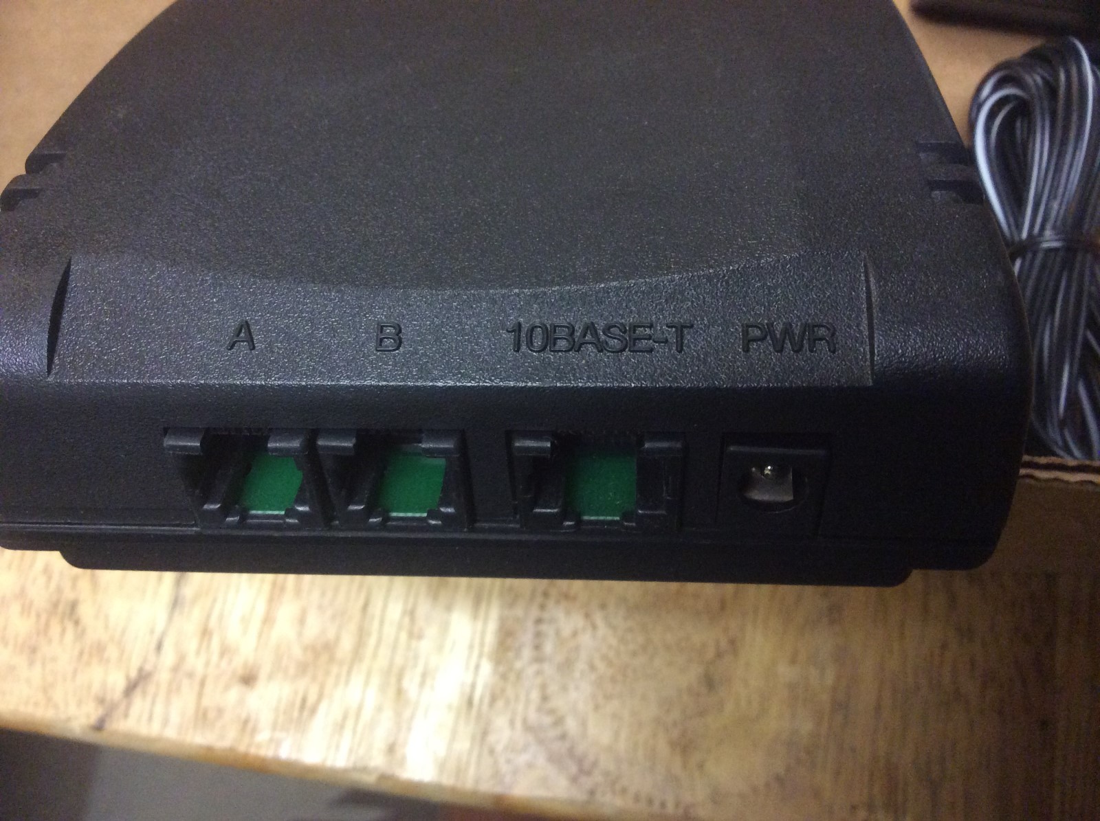 Tut Systems LongRun Adapter LR2000T modem (Power, network & phone line included)