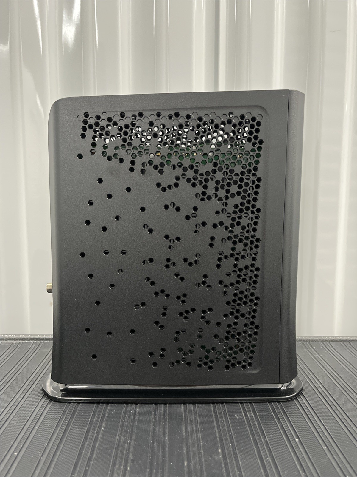 Hitron CODA-5712 Cable Modem Router DOCSIS 3.1 WiFi 6 2.5Gb Ethernet