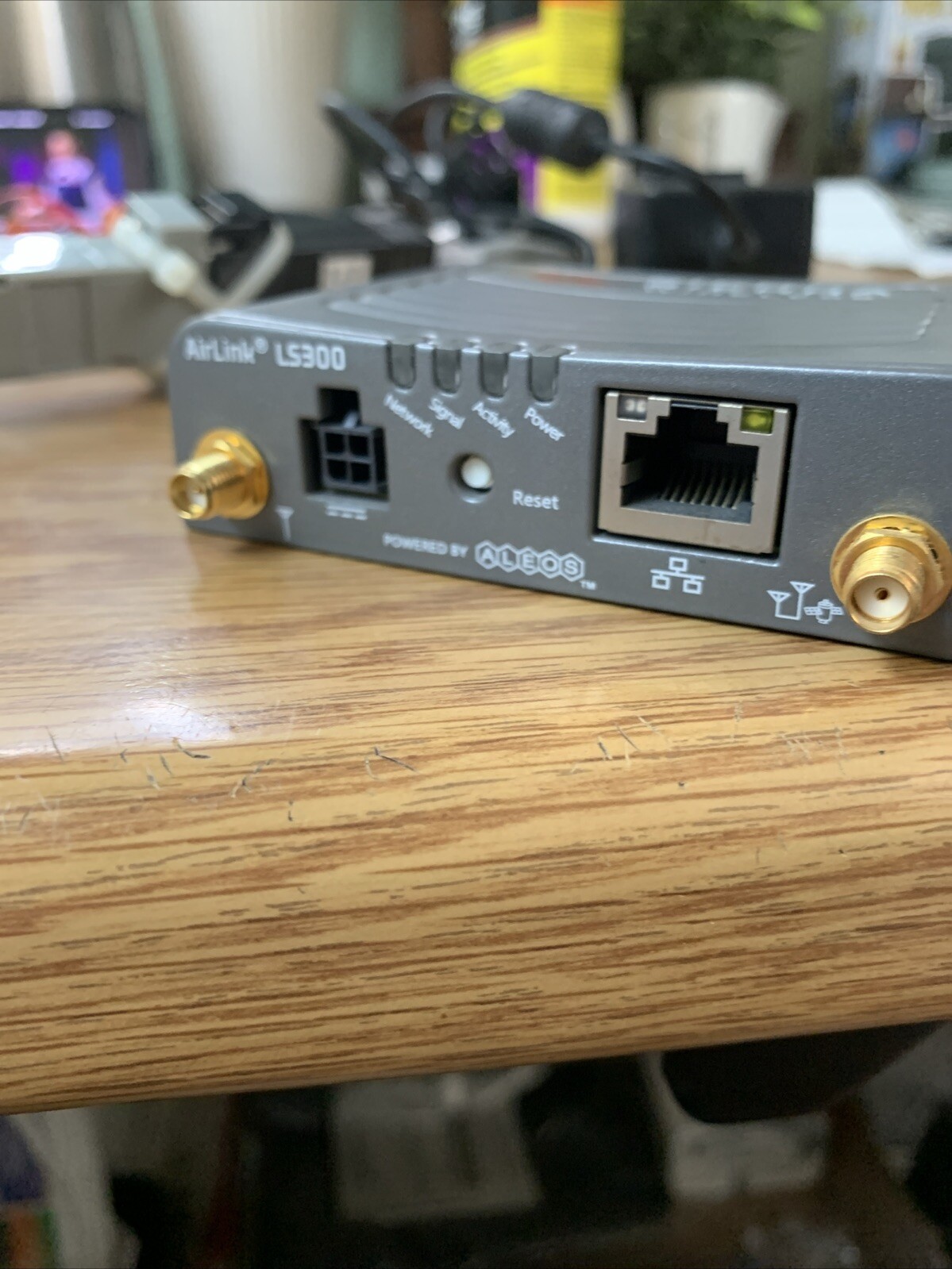 Sierra Wireless AirLink LS300 AT&T see pics