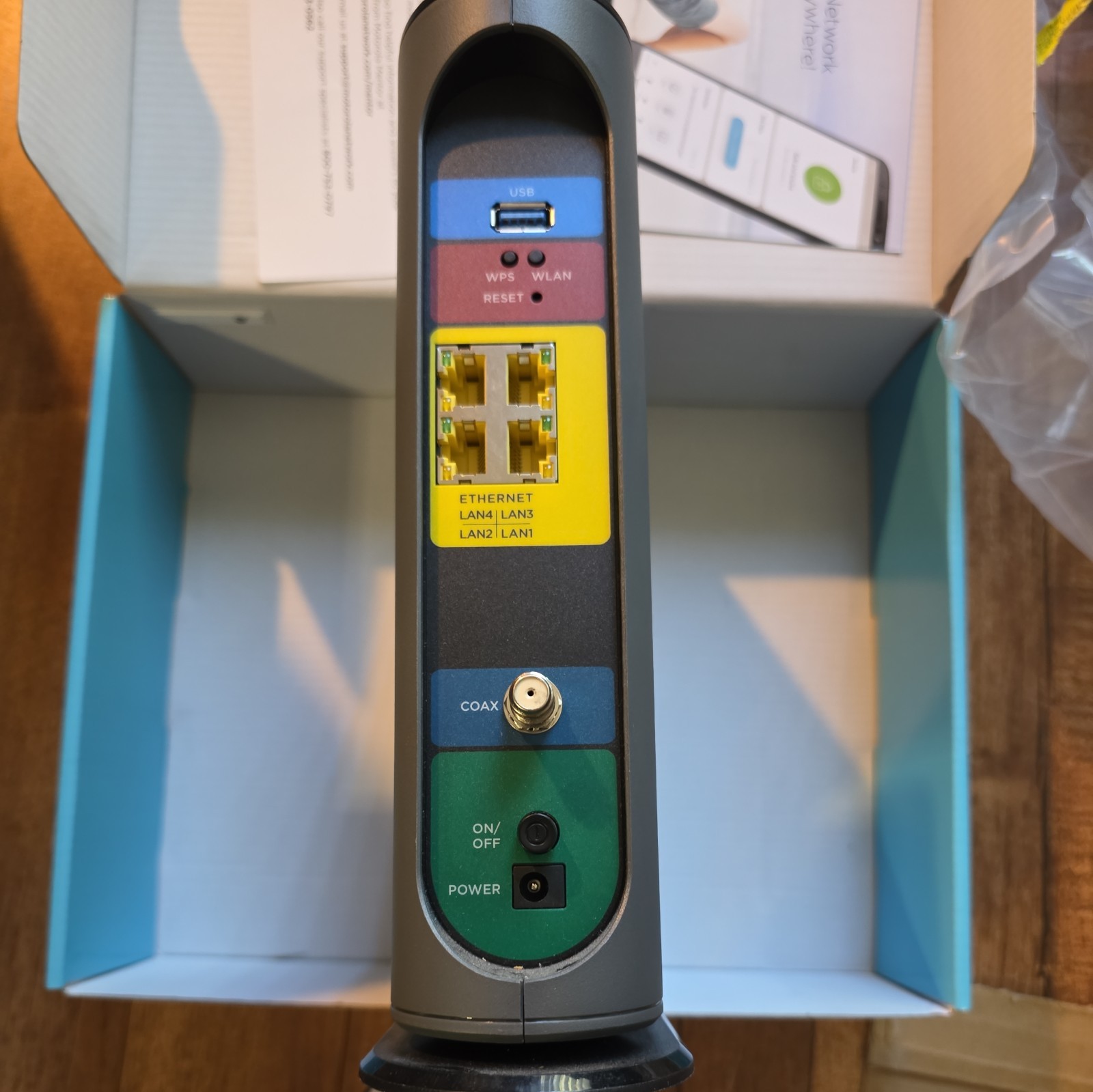 Motorola MG8702 DOCSIS 3.1 Cable Modem with Gigabit Router
