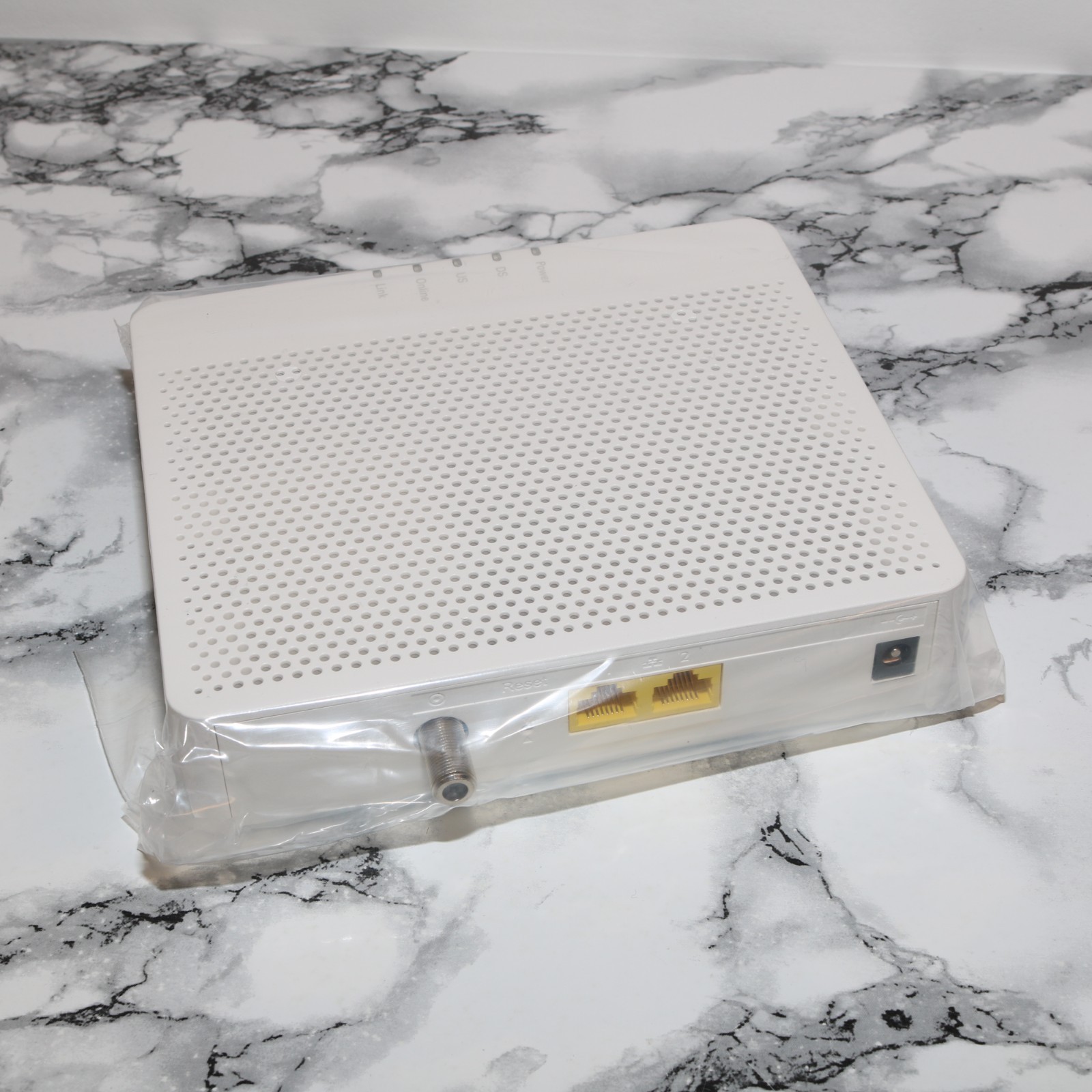 NEW – Technicolor TC4400-AM (DOCSIS 3.1) Ultra Broadband High Speed Cable Modem