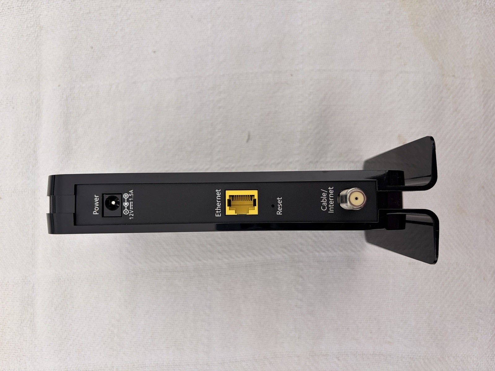 NETGEAR CM500 DOCSIS 3.0 Cable Modem 680 Mbps 1x Gigabit Ethernet w/ Adapter