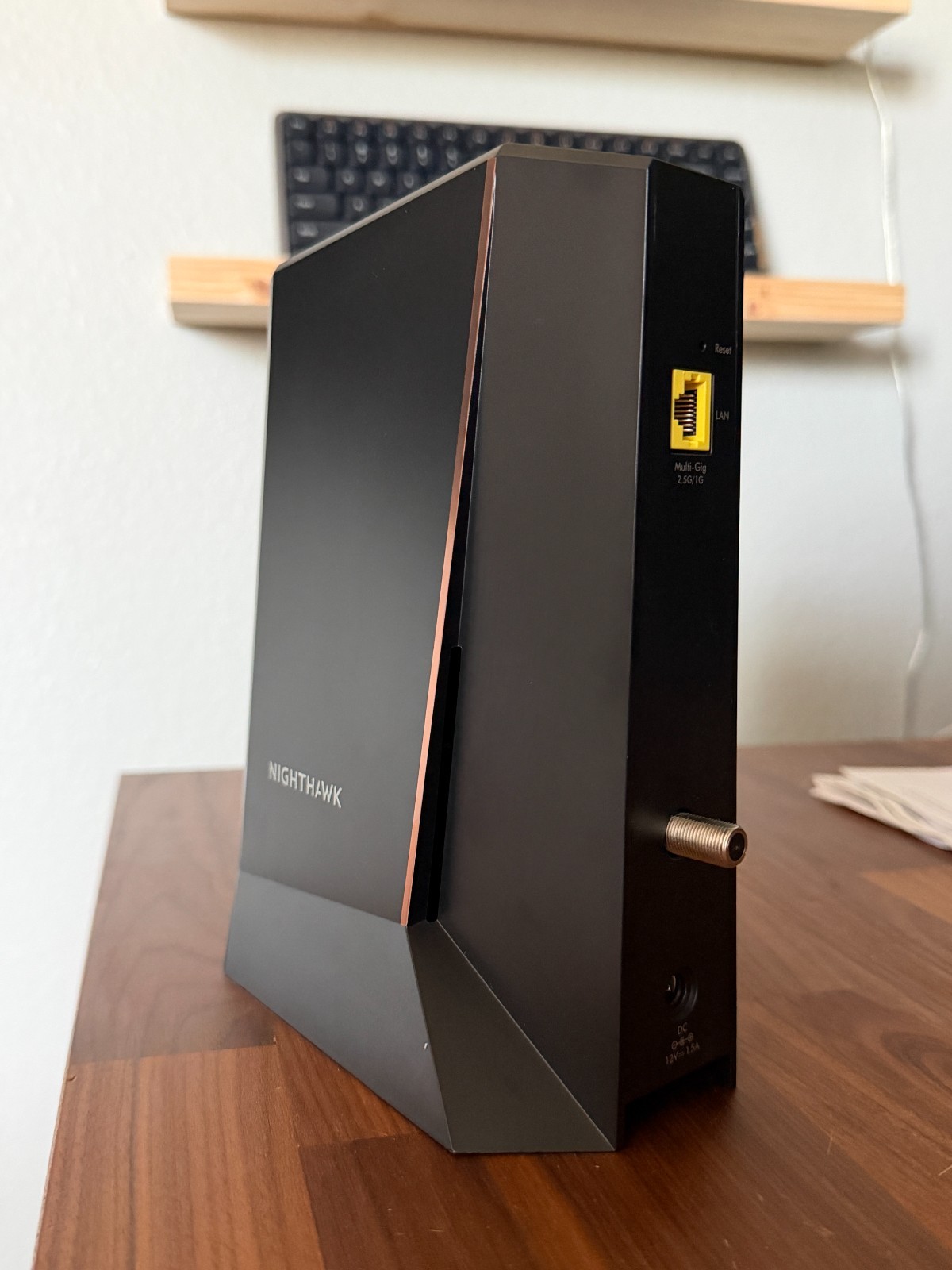NETGEAR CM2000 Nighthawk DOCSIS 3.1 – 2.5 Gbps Internet Speed Cable Modem