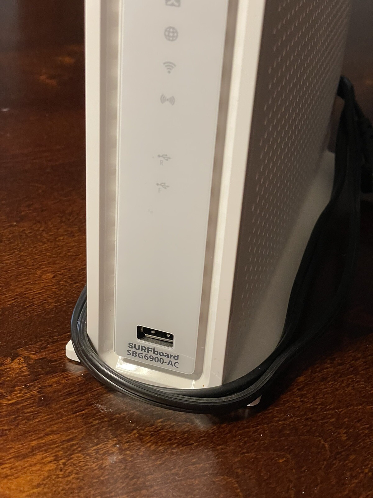 Arris Surfboard SBG6900-AC Docsis 3.0 Cable Modem WiFi AC1900 Router READ