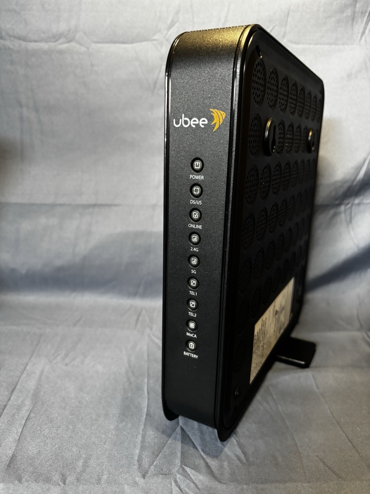 Ubee DVW32CB Telephone/WIFI Modem Advanced Wireless Voice Gateway W/ power cord