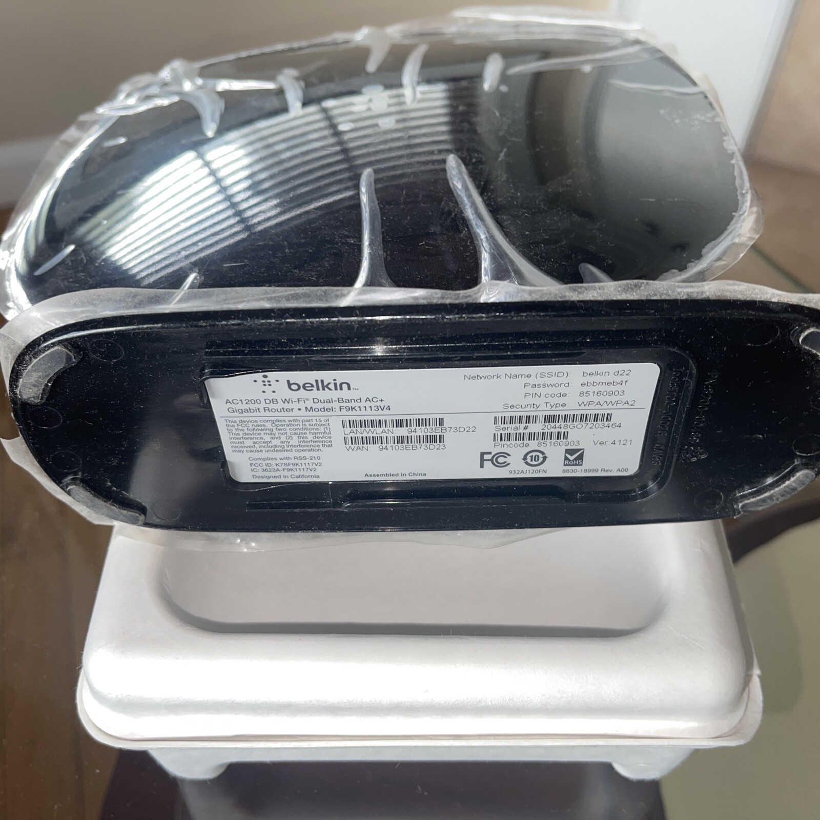 Arris SURFboard Modem SB6141 with bonus belkin router and hardware included!