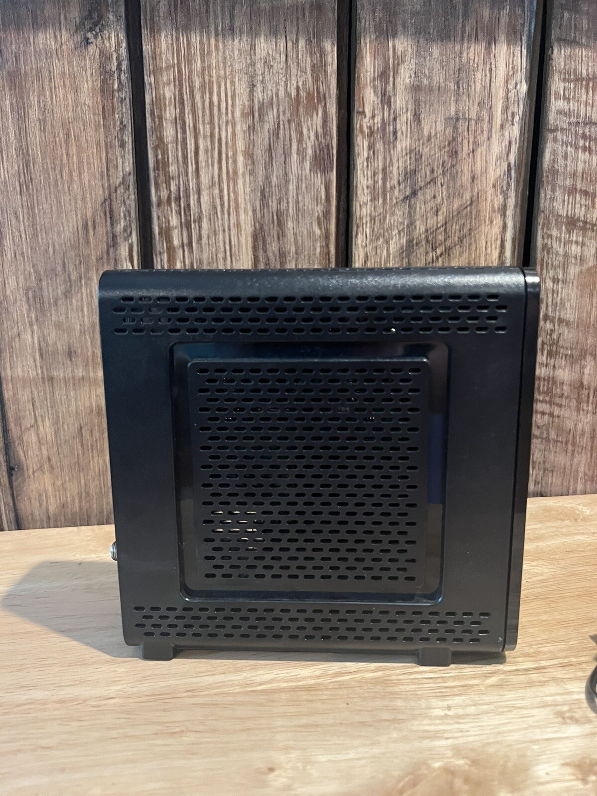 ARRIS SBG6580 DOCSIS 3.0 Cable Modem & WiFi Router Combo