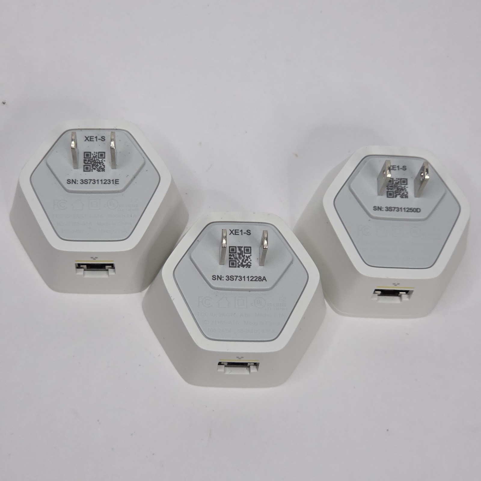 Set of 3 – Xfinity xFi Pods XE1-S WiFi Network Range Extender 1st Generation