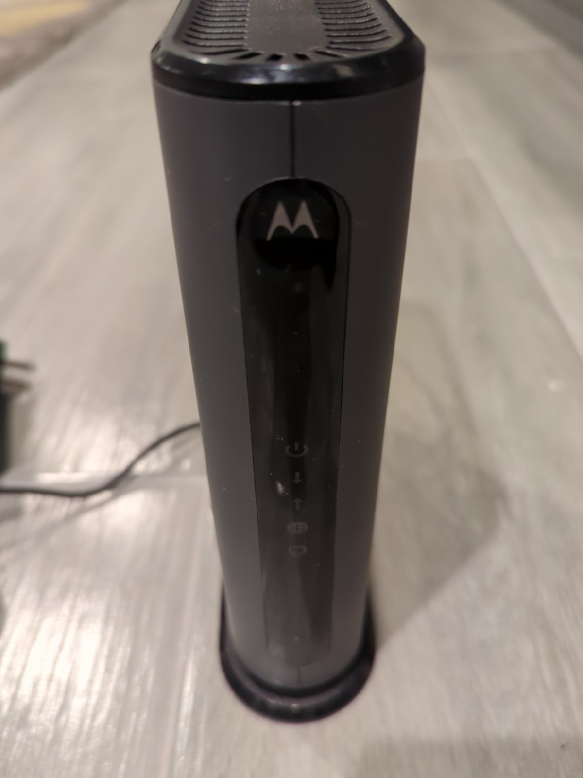 Motorola MB7621 Cable Modem | Pairs with Any WiFi Router | Used With Comcast