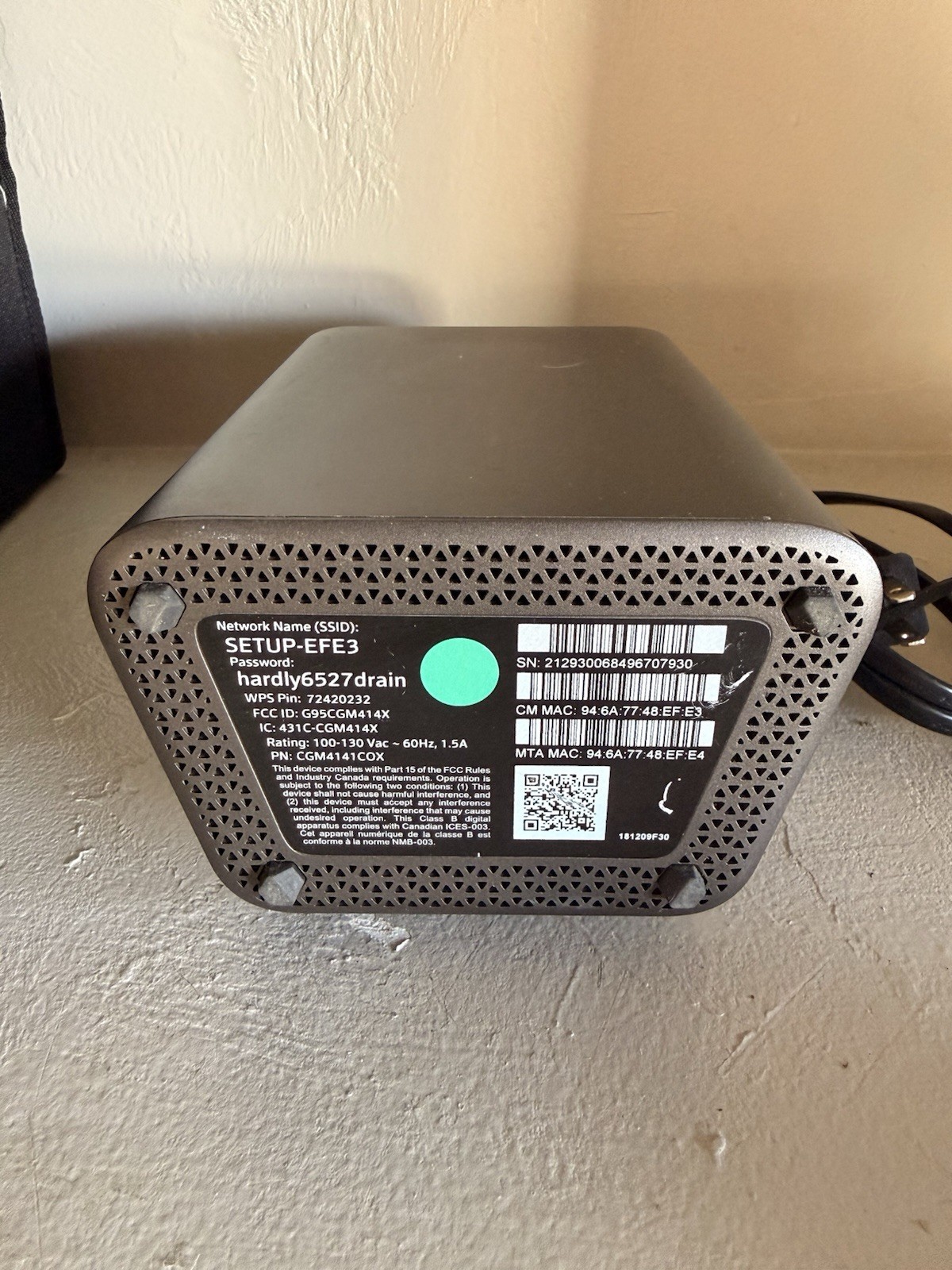 Cox Panoramic Cable Modem WIFI Gateway Modem &Router CGM414X With Power Cord