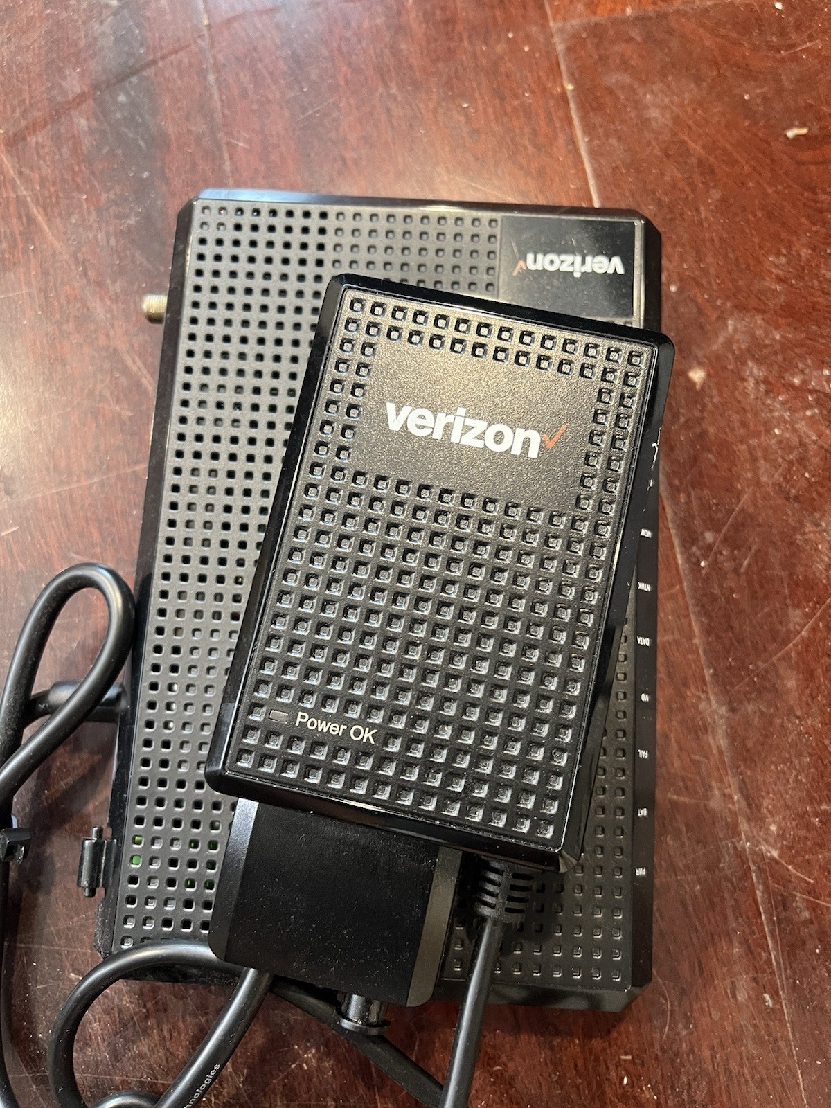 Verizon FIOS ONT Optical Network Terminal Nokia G-211M-C Modem & Power Supply