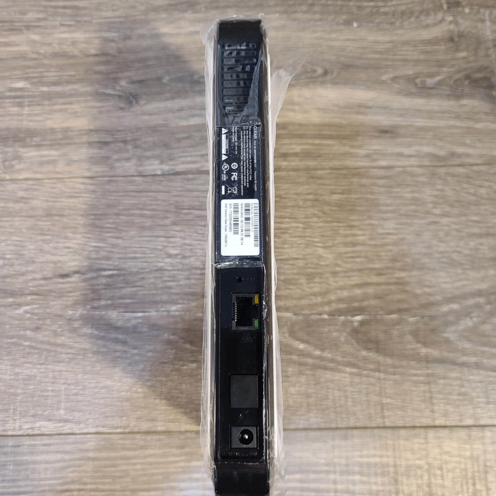 Clear Modem With Wifi Model# WIXFBR-117 Used In Box