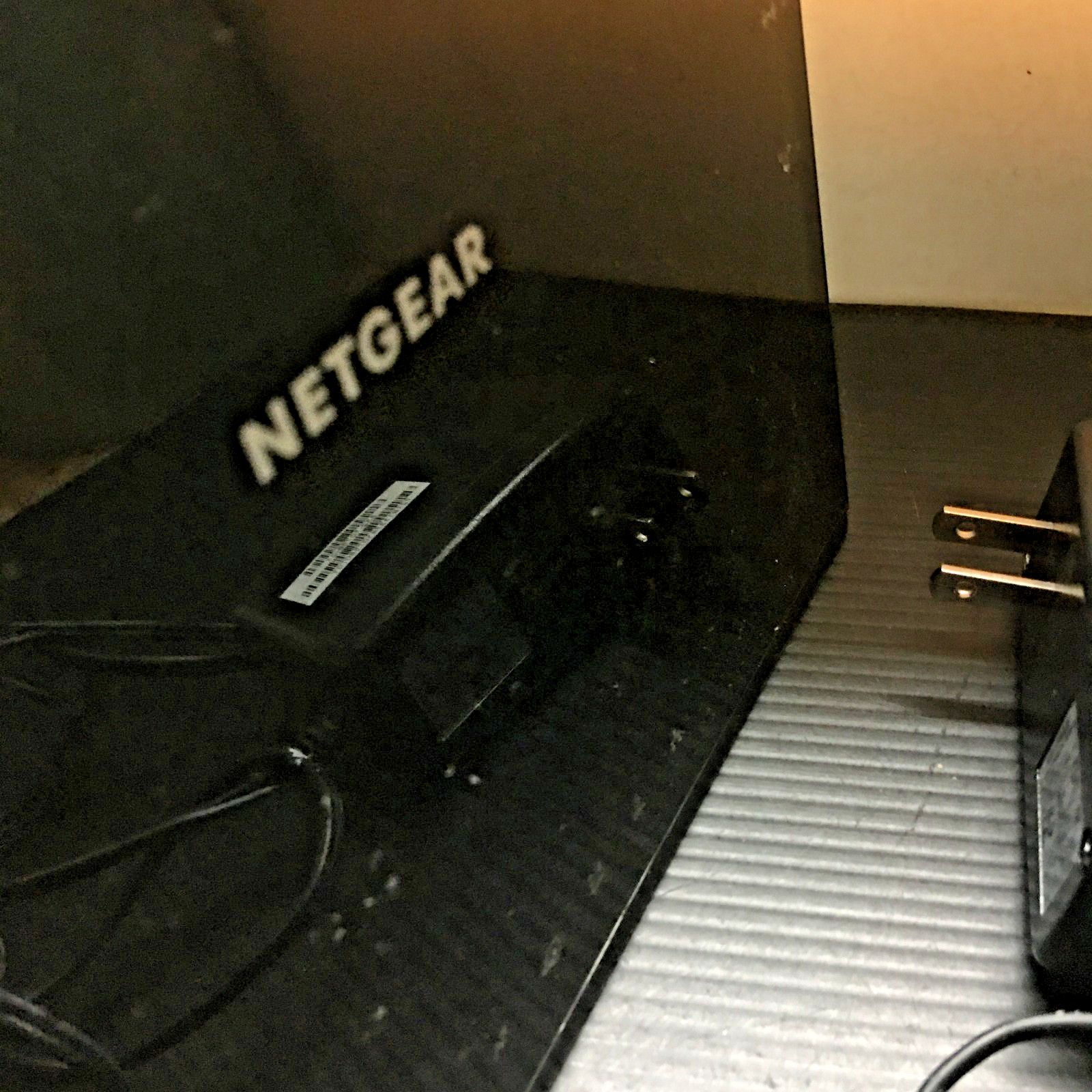 Netgear AC1600 Wifi Cable Modem Router Model: C6250