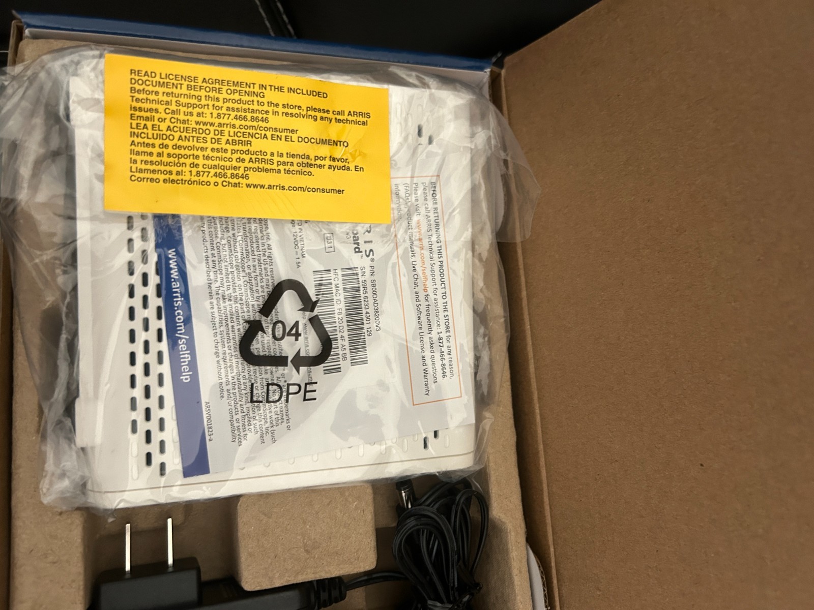 ARRIS SURFboard SB8200 DOCSIS 3.1 10 Gbps Cable Modem