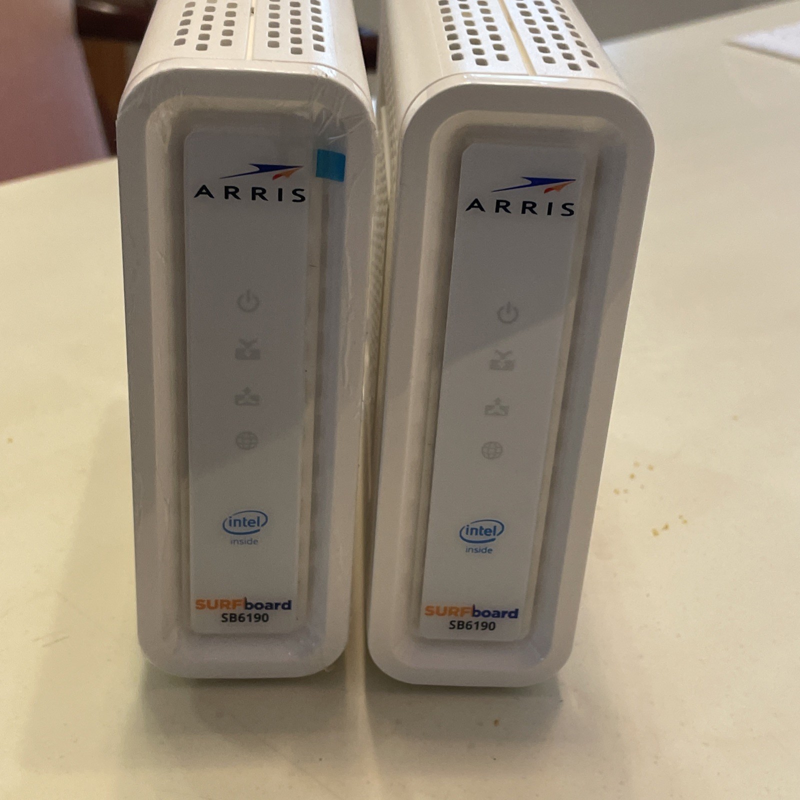 ARRIS SURFboard SB6190( 2) DOCSIS 3.0 Cable Modem Wht Ethernet RJ-45 no adapter