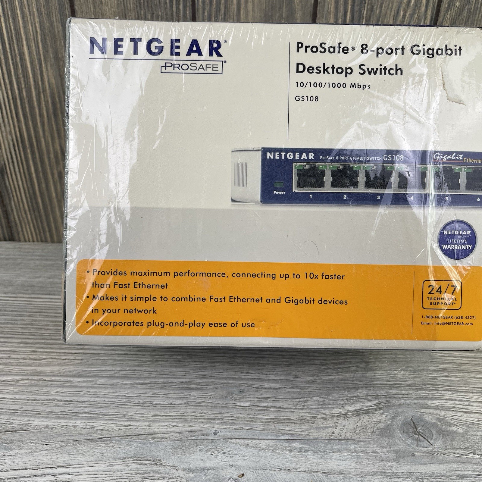 Netgear Prosafe 8 Port Gigabit Switch GS108 10/100/1000 Mbps New Open Box