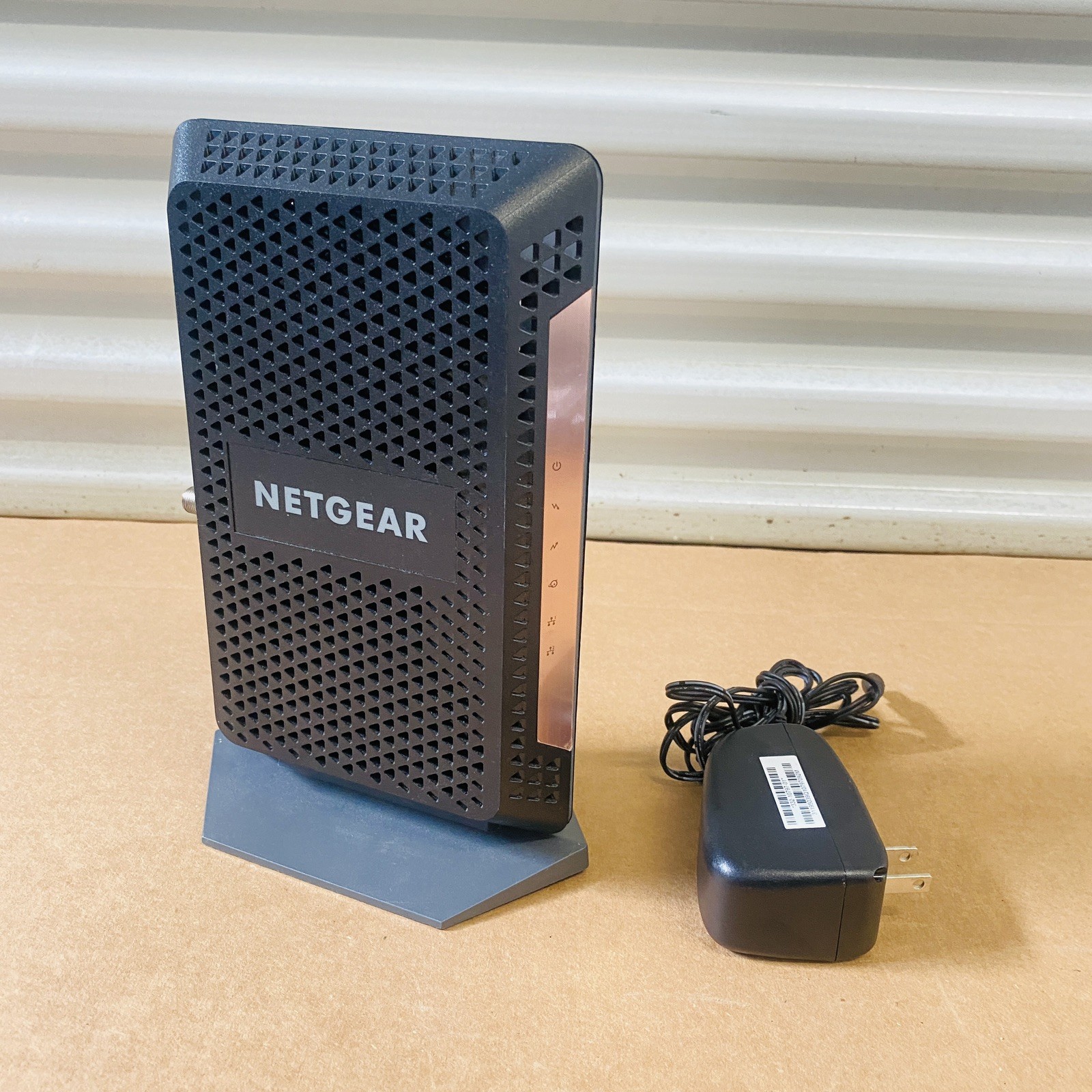 Netgear Nighthawk CM1100 Multi-Gig Speed Cable Modem DOCSIS 3.1 w/ Pwr Adapter