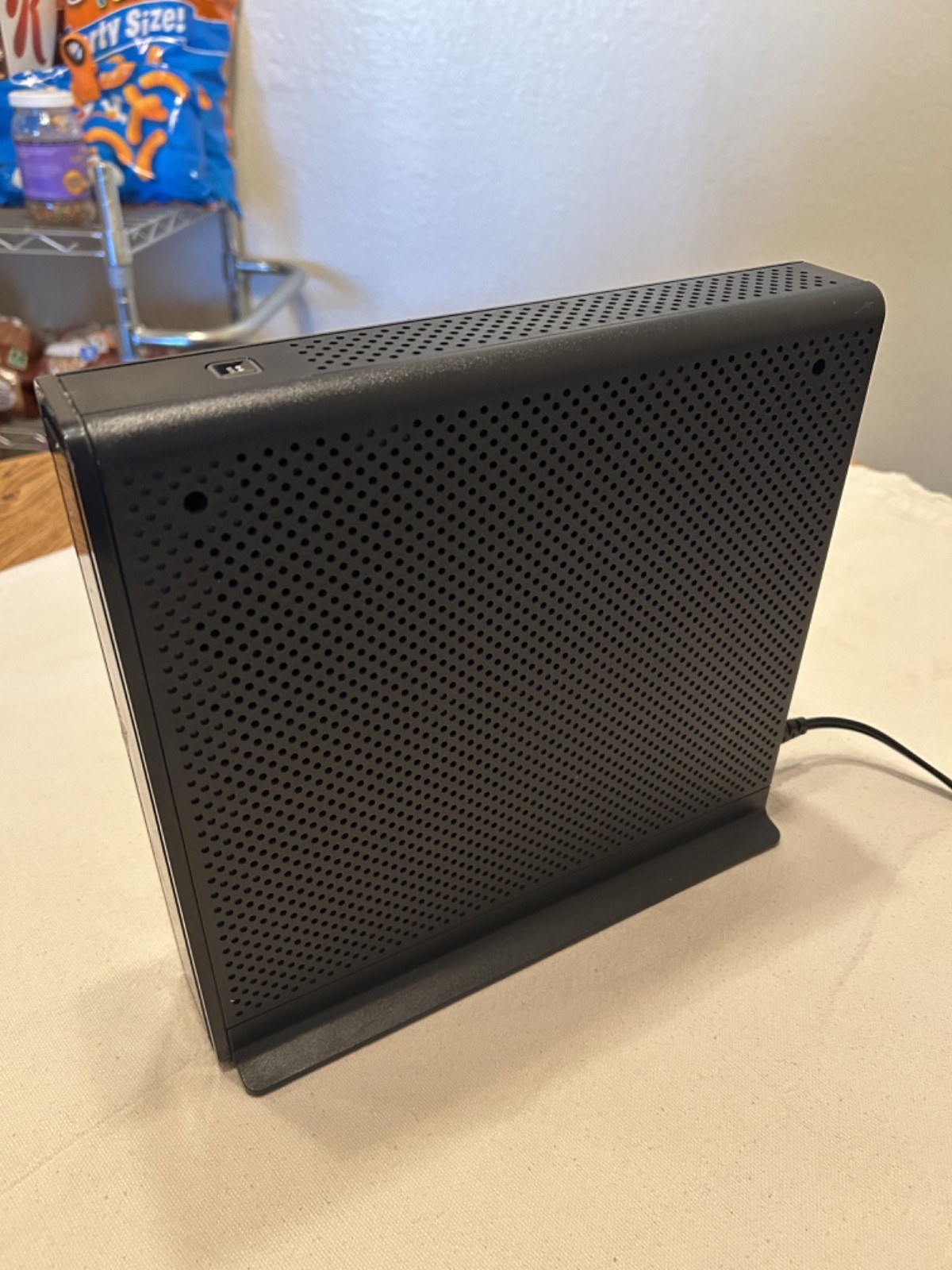 ARRIS Touchstone TG2472G Cable Voice Gateway Modem Home Office WiFi Black