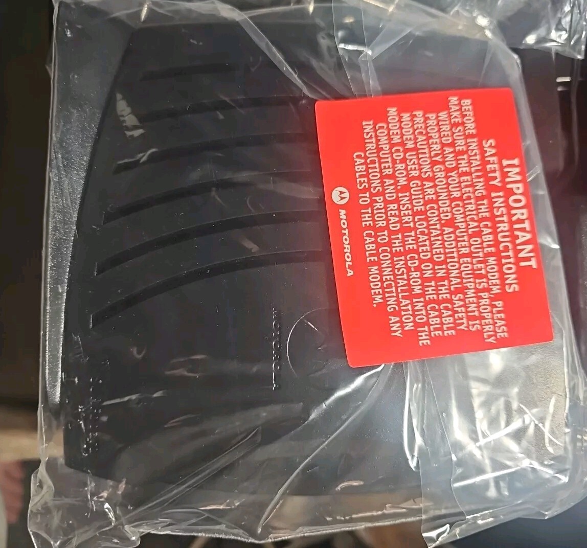 Motorola SB5120 Surfboard Cable Modem – NEW – OPEN BOX Modem