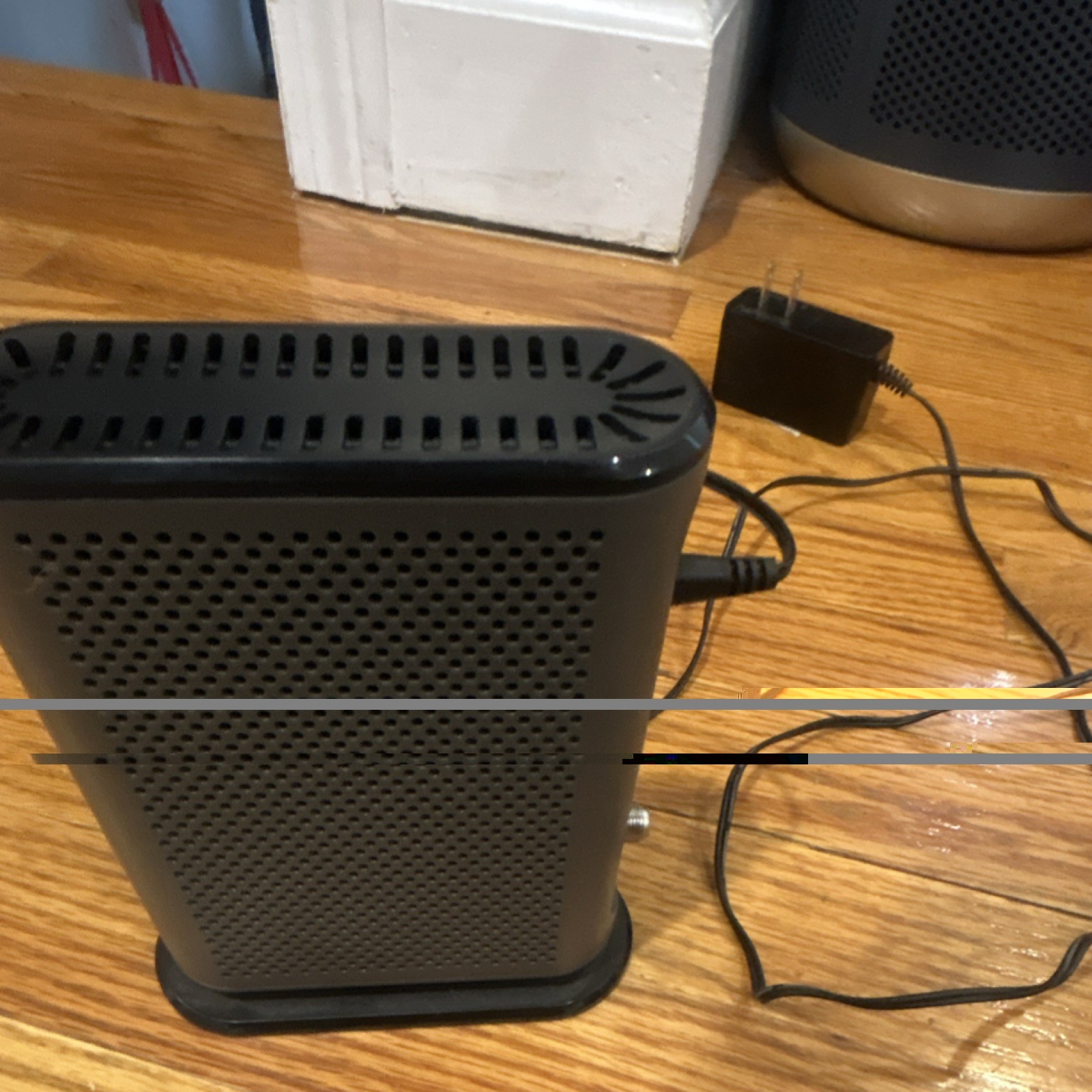 Motorola MB7220 8×4 DOCSIS 3.0 Cable Modem 343 Mbps w/ Adapter Xfinity