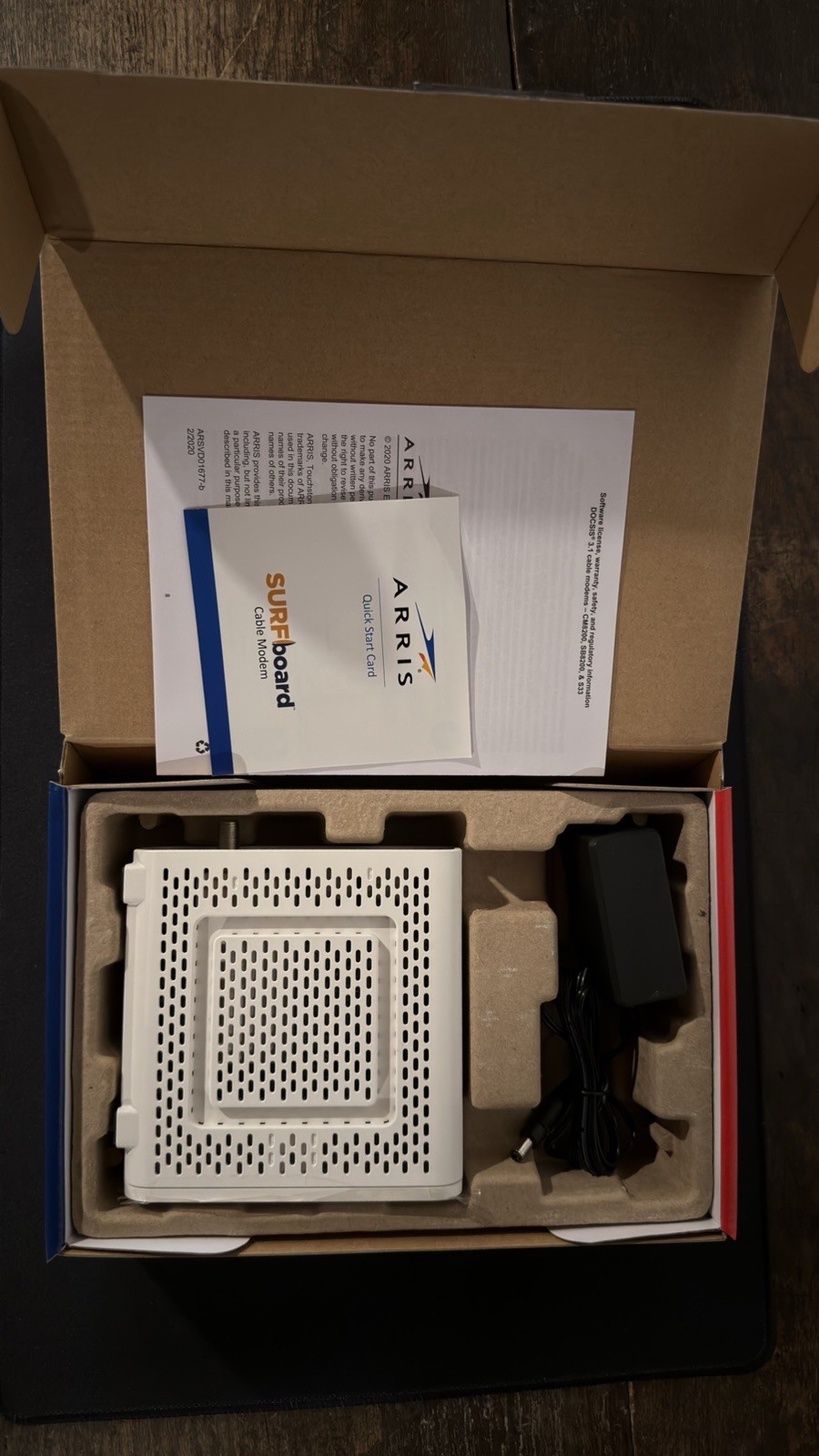 ARRIS SURFboard SB8200 DOCSIS 3.1 10 Gbps Cable Modem