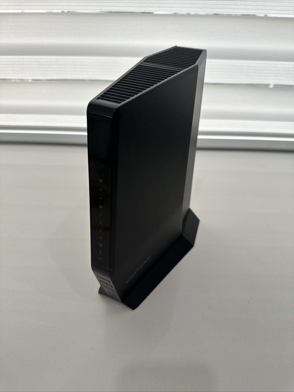 NETGEAR Nighthawk CAX30 AX2700 Wifi Modem Router Cable Gateway DOCSIS 3.1