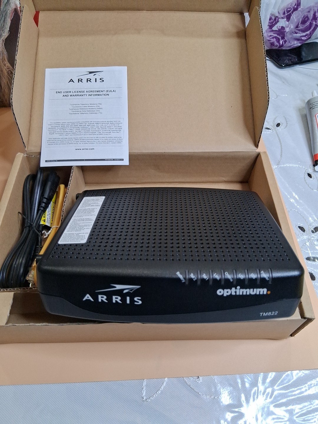 🤩 ARRIS TM822 e DOCSIS 3.0 8×4 Ultra-High Speed Modem – Black + Battery