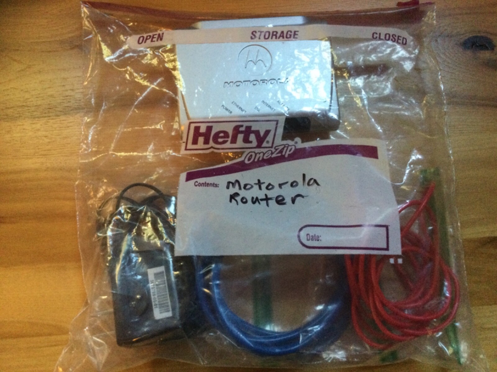 Motorola Modem 12VDC E141744 Router With Power Cord, Ethernet and DSL Cables