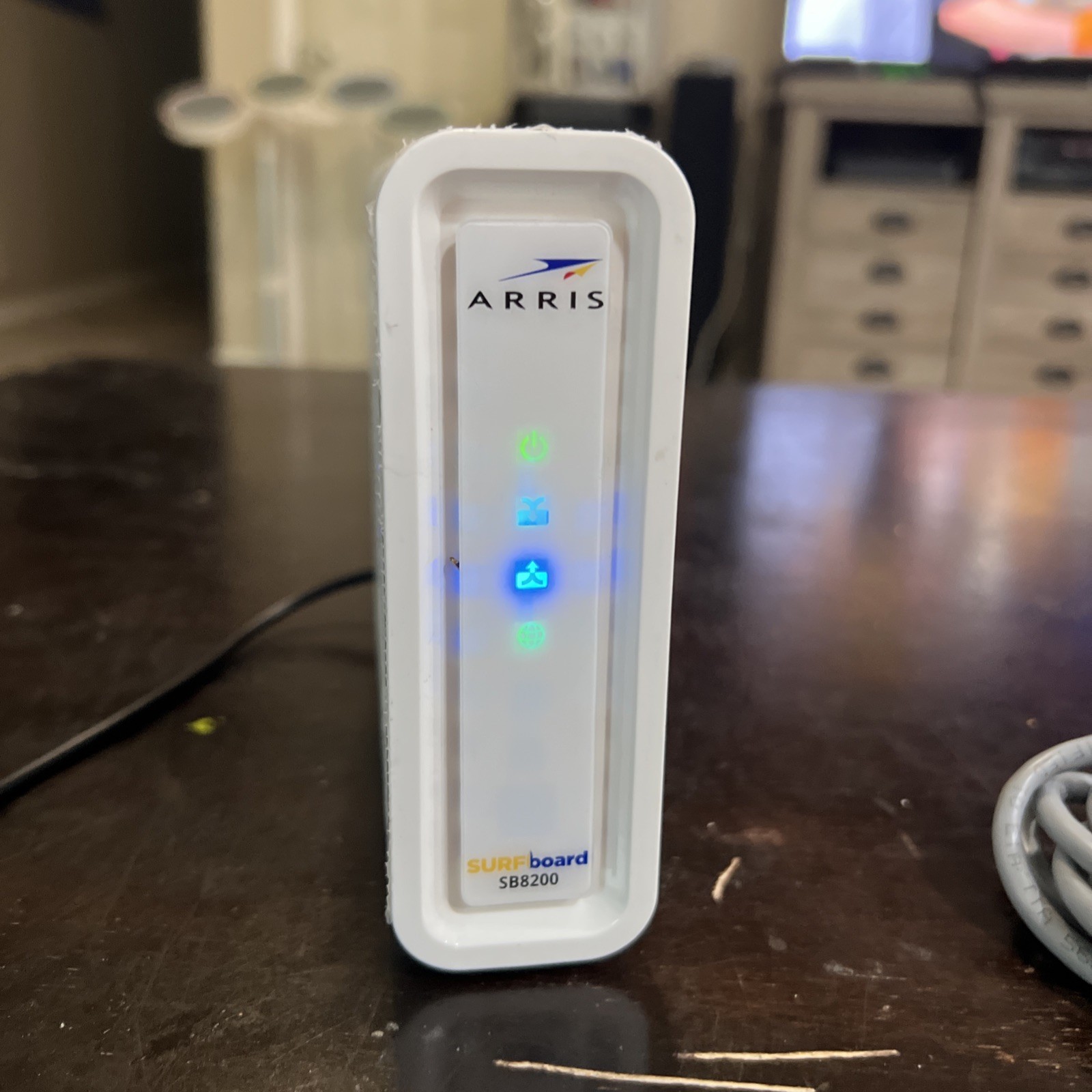 ARRIS SURFboard SB8200 DOCSIS 3.1 10 Gbps Cable Modem
