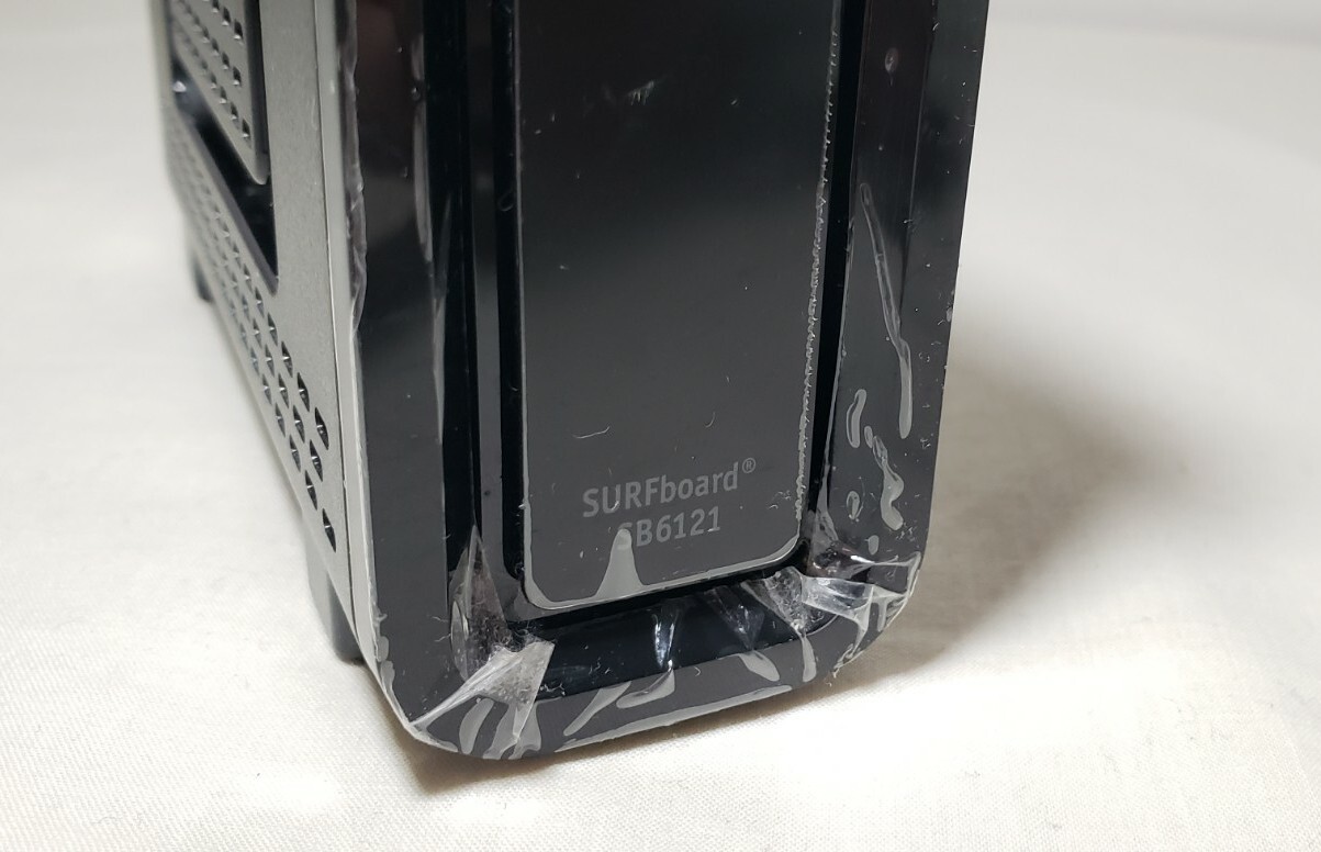 Motorola SURFboard SB6121 P/N: 575186-017-00 (Coax Cable Modem)