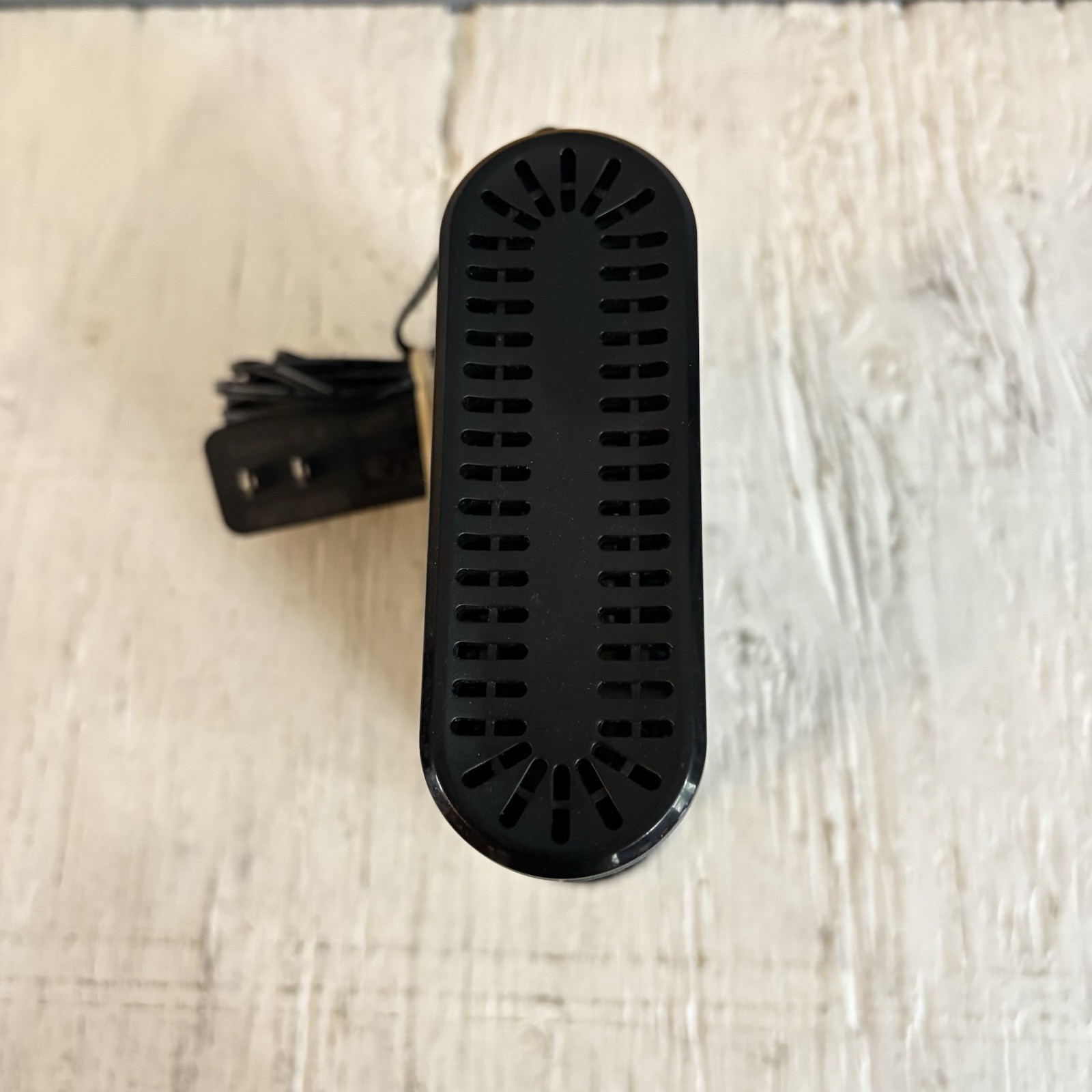 Motorola MB7220 Black 343 Mbps DOCSIS 3.0 8×4 Channel Bonding Cable Modem