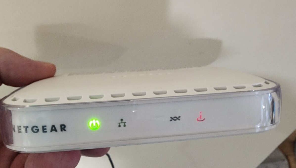 Netgear Broadband ADSL2+ Modem Model DM111PSP DM111PSP-100NAS Complete