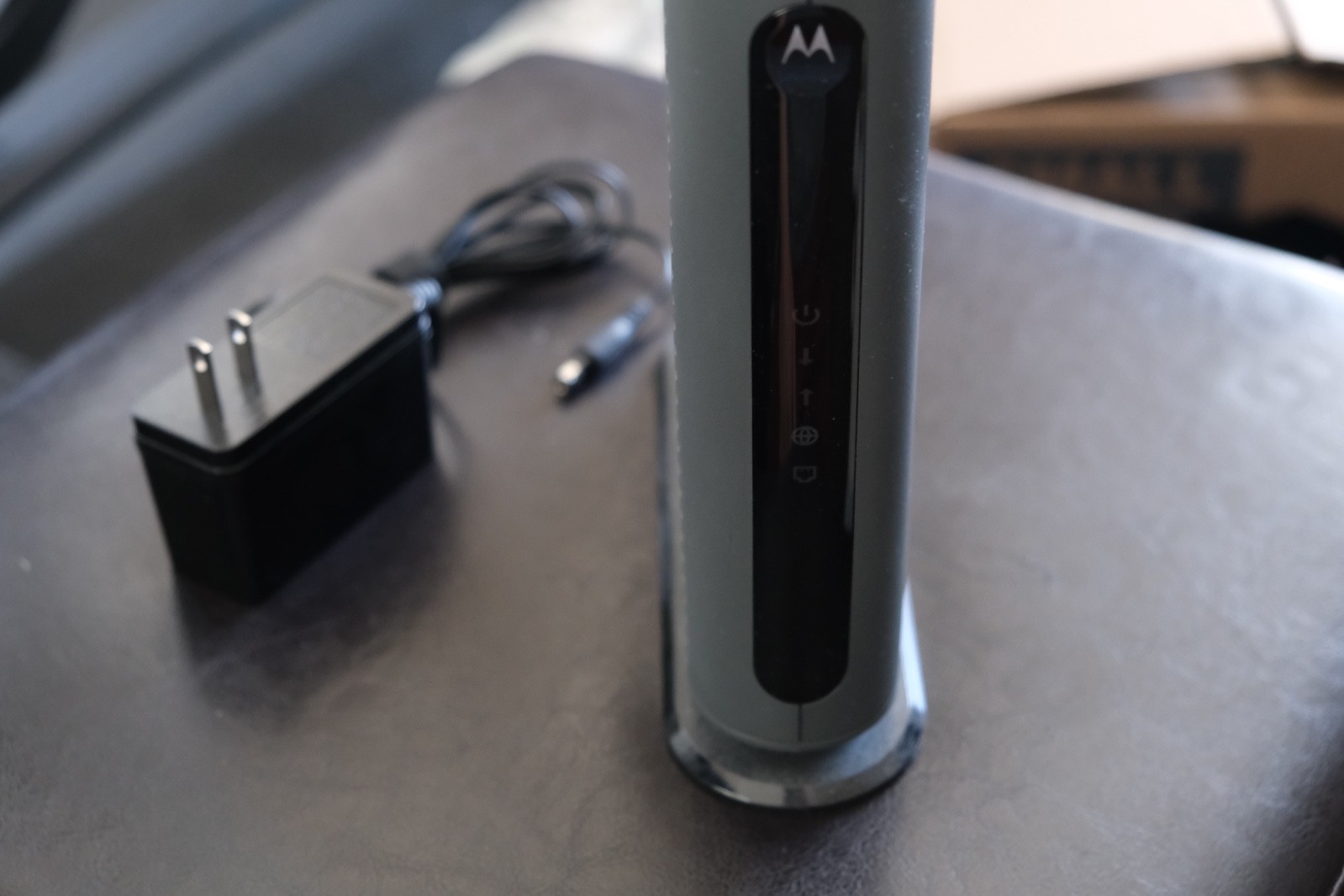Motorola MB7621 Cable Modem 24×8 DOCSIS 3.0 Xfinity Cox Spectrum 900 Mbps