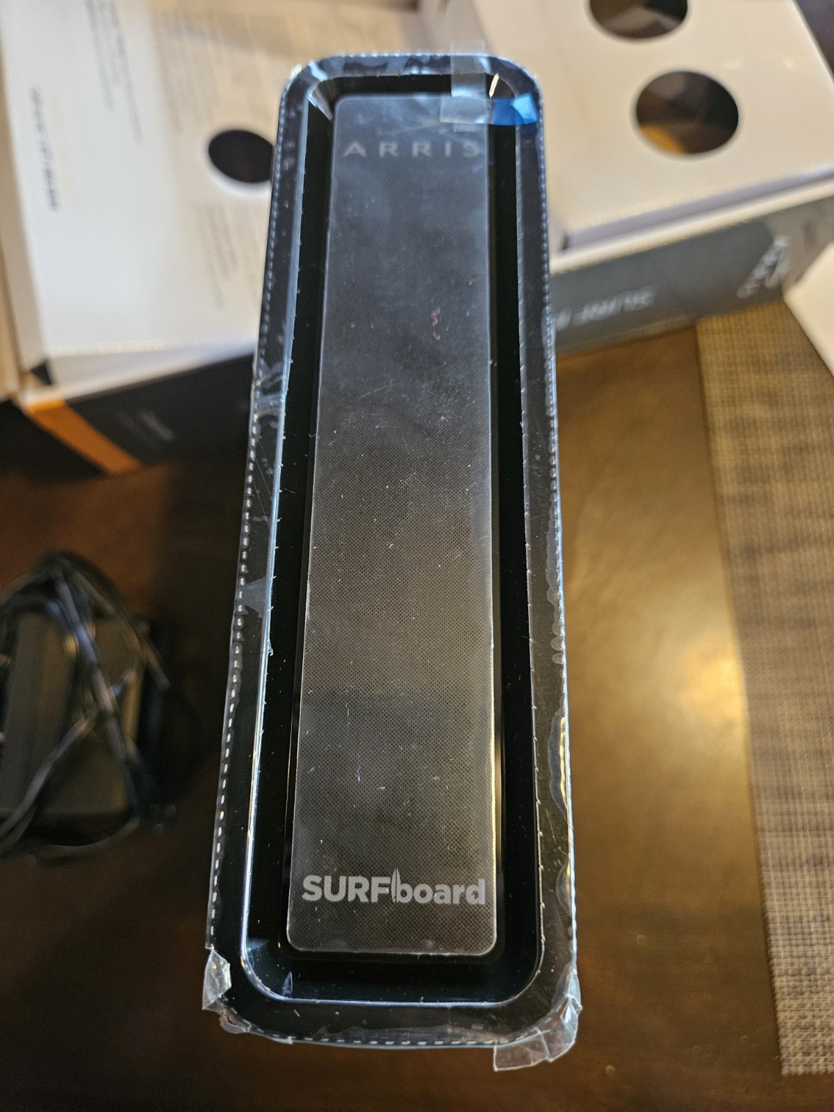 ARRIS SURFboard SBG10 DOCSIS 3.0 Cable Modem AC1600 Dual Band Wi-Fi Router – NEW
