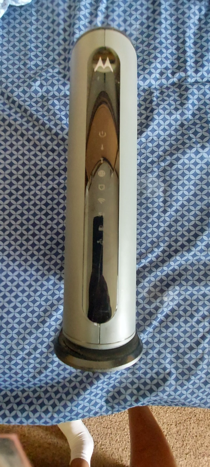 Motorola MG8702 AC3200 DOCSIS 3.1 Cable Modem Router (good)