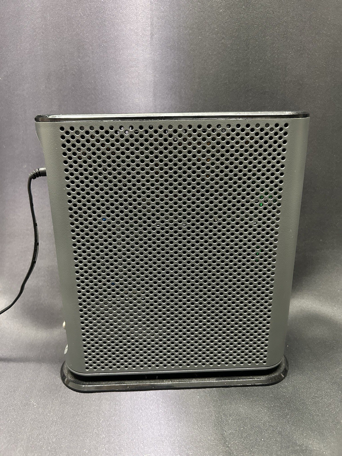 Motorola MG7700 AC1900 Dual-Band DOCSIS 3.0 Cable Modem WiFi Router w Power Cord