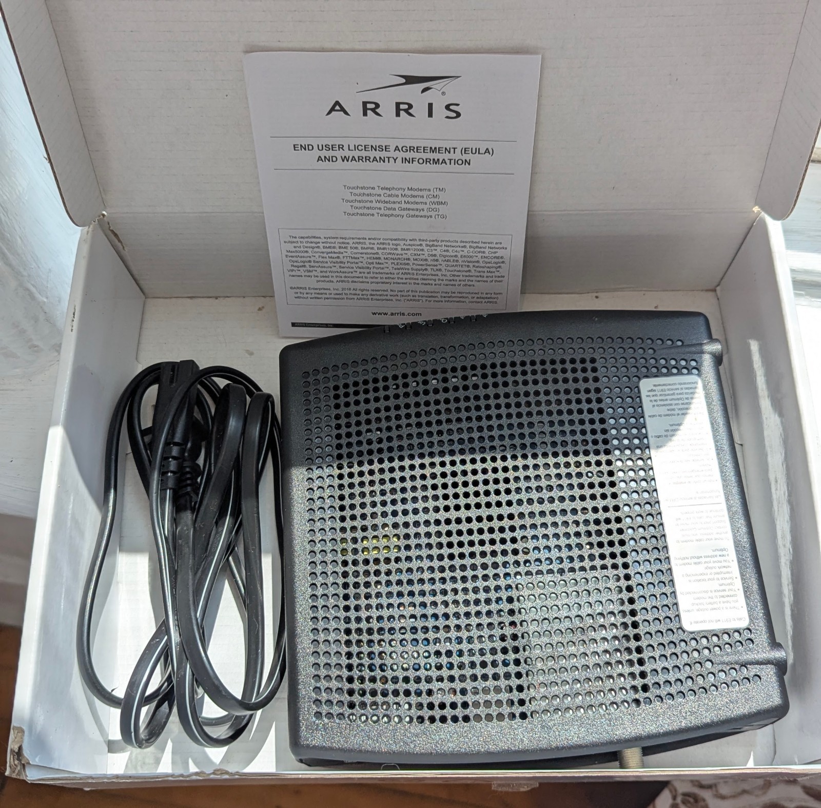 ARRIS Surfboard TM822R Internet & Voice Modem