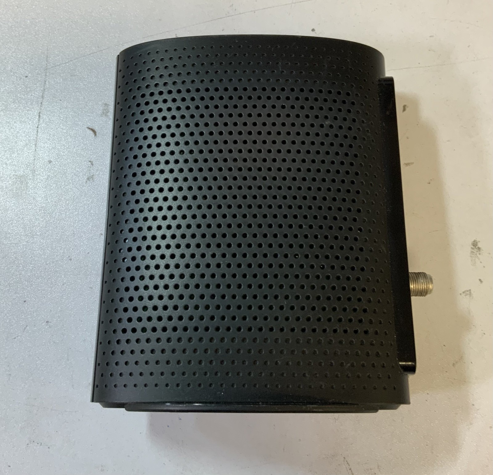 TP-Link TC-7620 DOCSIS 3.0 High Speed Cable Modem, Black “H2C”