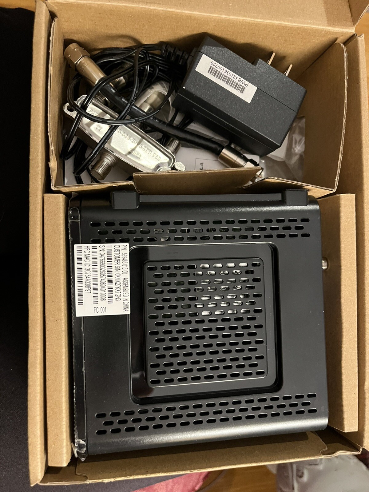 Motorola Cable Modem SURFboard SB6180 W/Power Adapter