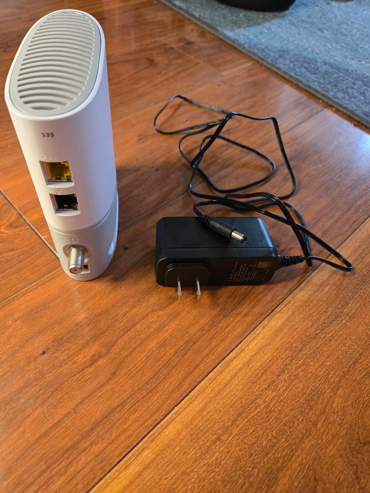 ARRIS SURFboard S33v3 DOCSIS 3.1 Cable Modem 2.5 Gbps